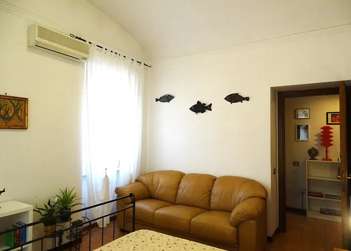 2 Bedroom For 4 Quiet Tram 8 To Trastevere Vatican * Rzym