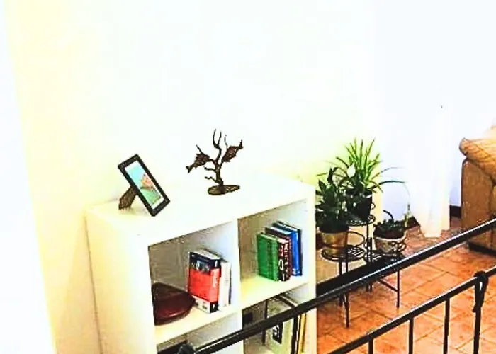 2 Bedroom For 4 Quiet Tram 8 To Trastevere Vatican Apartament