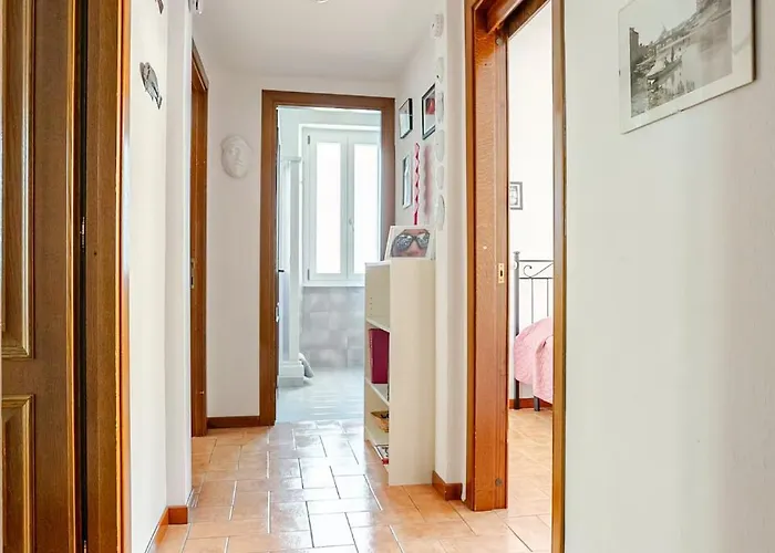 Apartament 2 Bedroom For 4 Quiet Tram 8 To Trastevere Vatican *